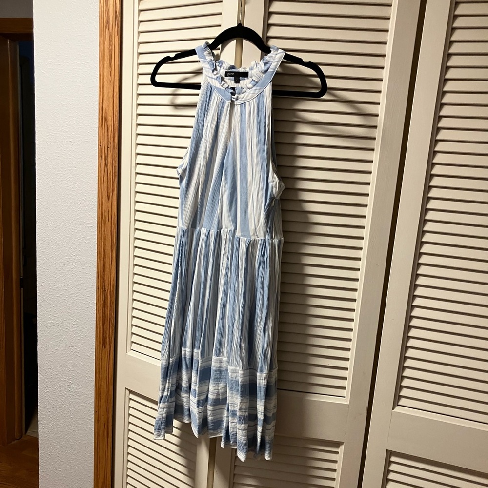Light blue and white stripped key hole neckline sundress.